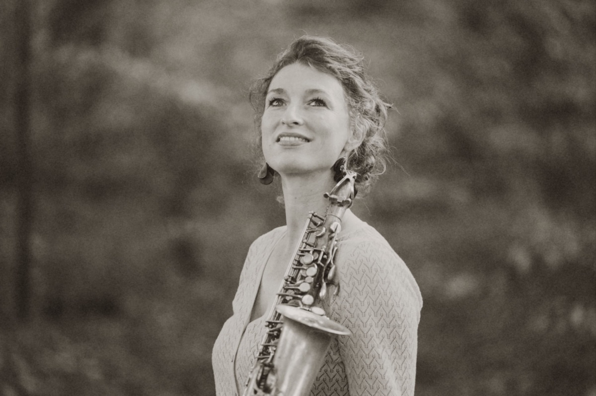 Nicole Johänntgen presents: Album “Henry III”