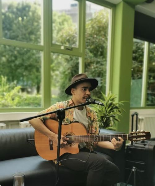 LAIDBACK LIVE | COYOTEE