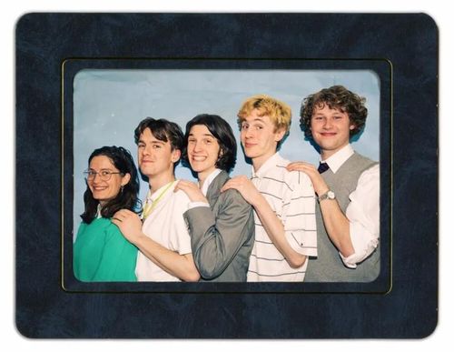 Paradiso Indiestad presents: Welly + Support