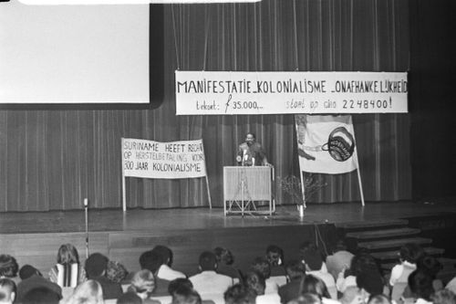 Dobru: dichter van een natie