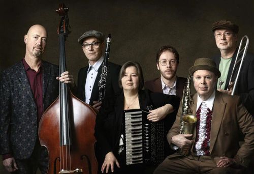 Club Amsterdam Klezmer ★ Amsterdam Klezmer Band & guests ♫