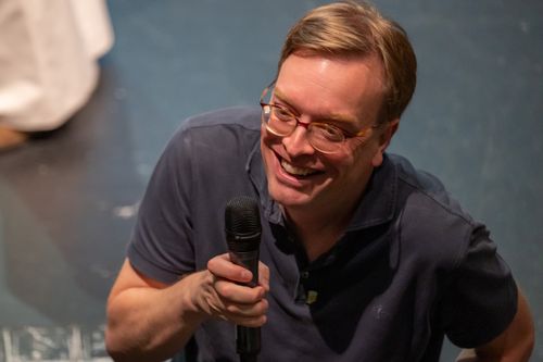 Theatercollege Jeroen Hendrikse: Humor met inhoud