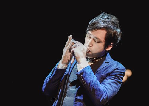 Mike del Ferro & Harmonica Virtuoso Jang Li from Taiwan.