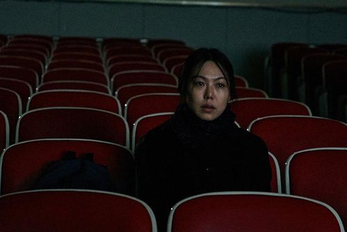 🎬 On the Beach at Night Alone (2017)