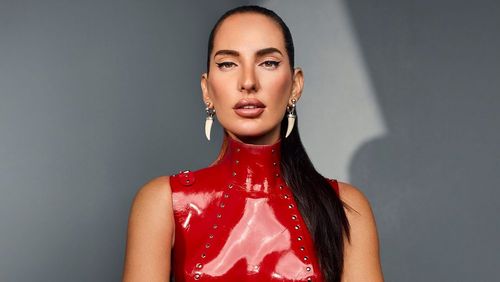 Lilly Palmer presents