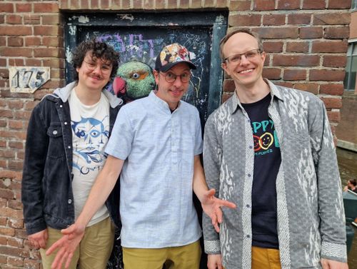 Arborescence trio