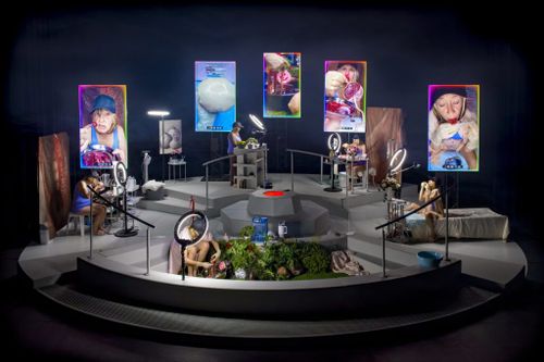 Piss Pool: over AI, oude lijven en digitale zelfvernieuwingscultuur