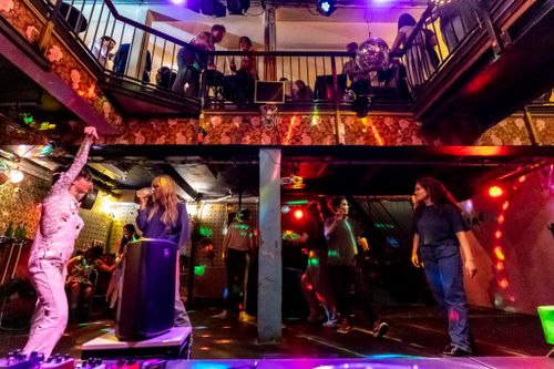 Seizoensafsluiter met DJ Bone