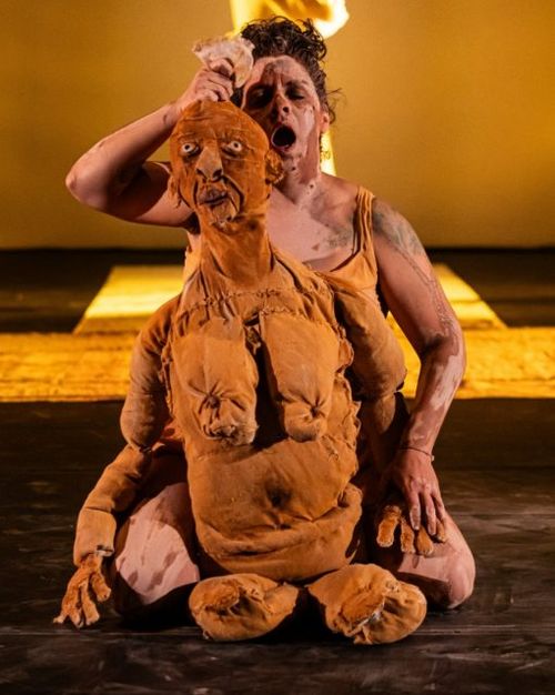 Teatro: Rio Rugas by Juliana Notari (BR)