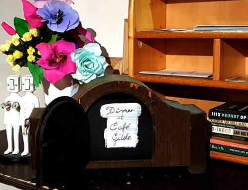 "The Landed Gentry and the Temporarily Unhoused"-themed dinner