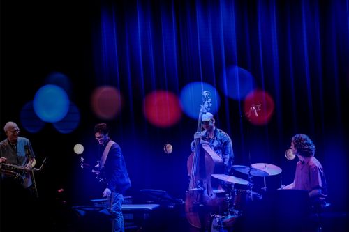 Michael Moore & "Universe Quartet"